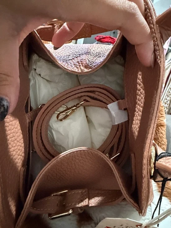 Divina Firenze Blush Pink Pebbled Leather Satchel - Picture 4 of 4